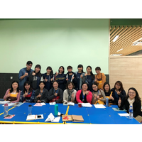 幼教系師生與華東台商子女學校教師討論課程與合照